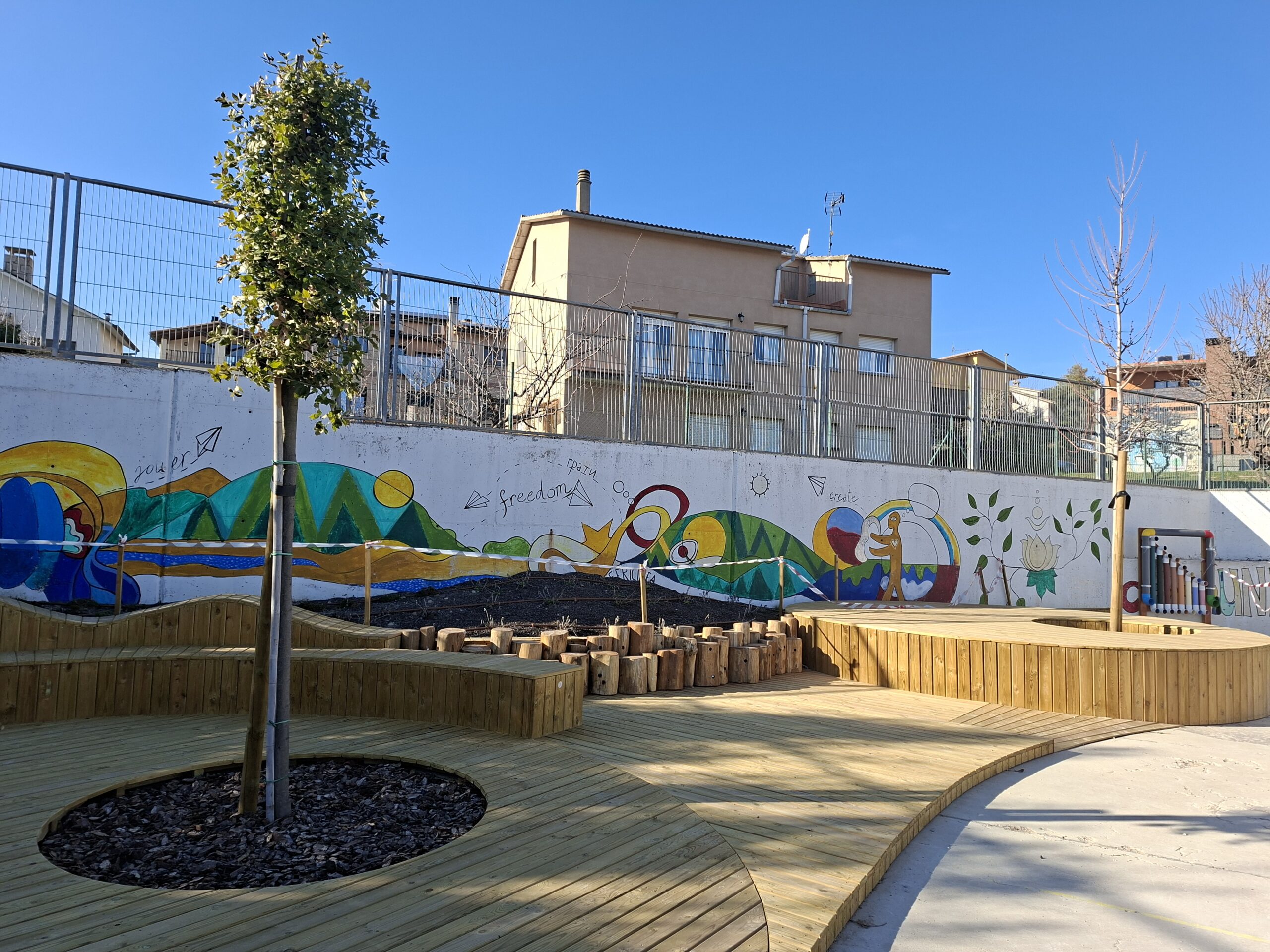 Finalització de l’adequació d’espais al pati de l’escola Josep Orriols i Roca